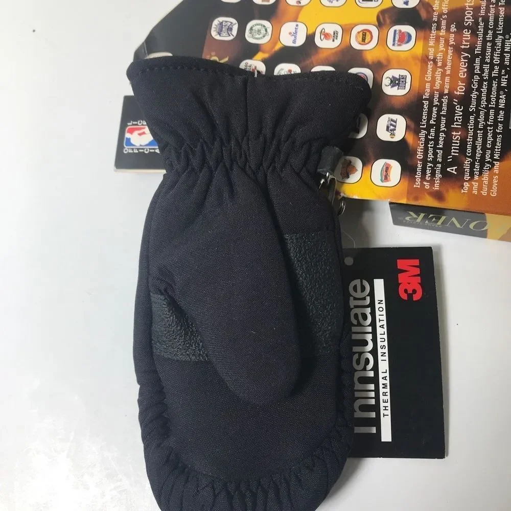 Charlotte hornets Isotoner 3M Gloves Black / Gray Youth Size NEW